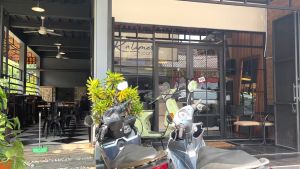 KOPIN Mug & Tutup Motif Coffee Full Print Warna