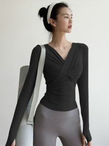 เสื้อยืดออกกำลังกายโยคะสำหรับผู้หญิง แขนยาว ระบายอากาศได้ดี แห้งเร็ว ทรงเข้ารูป ทรงเข้ารูป แขนยาว คอวี สไตล์เกาหลี