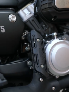 บังท่อไอเสีย กันร้อนท่อไอเสีย กันรอยท่อรถมอเตอร์ไซค์ ฉนวนกันความร้อนที่มีประสิทธิภาพช่วยป้องกันการไหม้ที่ขาขณะขับขี่ ทนทานต่อการสึกหรอและทนความร้อน รูปลักษณ์ทันสมัยและหรูหรา 1 ชิ้น