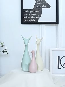 Elegant Ceramic Animal Figurines - Northern Europe Style Decorative Ornaments for Home Decorative items