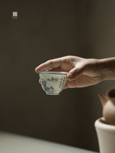 FUSHANXU | Blue-and-White Design Three-Pathway Silver Rim Ceramic Teacup