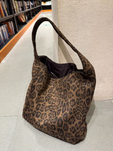 Large Capacity Leopard Print Single Shoulder Commuter Tote Bag for Women 2025 Autumn New Design Casual Chic Style Handbag