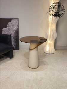 Bàn góc sofa cao cấp bàn phụ nhập khẩu cafe GOLD BRUSH CURVED FORM chân thép bọc da kính cường lực