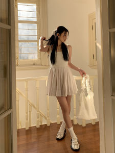 Red Celebrity Studio Summer 2025 Womens Gown Design Ultra Beautiful Tea Break French Style Skirt High Waist Sleeveless Short