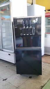 Thanh lí máy làm kem tươi 3 vòi hiệu Okasu mới trên 90% máy zin