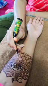 Neeta Hair Dye Henna Cones 12 Pcs – Natural Ready-to-Use Paste for Body Art & Pewarna Rambut Long-Lasting Certified Wudu Friendly Original Natural Formula