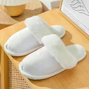 Dép Cotton Hellokitty Mới Cho Nữ Có Gót Dễ Thương Ấm Áp Nhung Chống Trượt Mùa Đông Chống Thấm Nước Đế Bằng Có Thể Tháo Rời