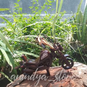 COD miniatur kayu harleydavidson souvenir hiasan sethadiah