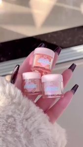 Hộp Bột Nhũ Xixi 3 Màu Bóng Mịn Sáng Lấp Lánh Phấn Bắt Sáng Highlight 3 Chiều Ánh Kim Tuyến Sáng Tự Nhiên Siêu Xinh TIDO TIDO