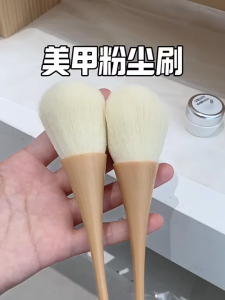 Nail Art Wood Color Dust Brush Powder Remover Cleaning Brushes Manicure Pedicure Tool Makeup Brush 美甲塑料木色长柄粉尘刷化妆清洁指甲粉尘毛刷