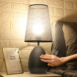 Nordic Household Metal Table Lamp Energy-saving Bedroom Bedside Lamp LED Study Desk Lamp Modern Simple Home Living room Decoration Fixtures-UK Plug 22*52cm