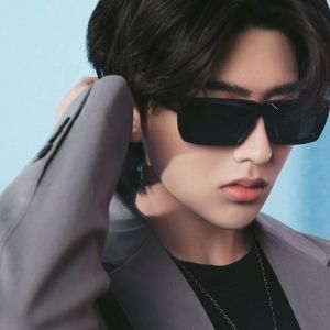 แว่นตากันแดดแฟชั่น Y2K แนวพังก์ NMW สำหรับผู้ชายผู้หญิงปาร์ตี้ ติ๊กต๊อกเฉดสีแว่นตาเท่ห์แนววินเทจสไตล์เกาหลีสำหรับผู้ชายแบรนด์ (2023) รูปร่าง UV ป้องกันแดด