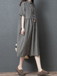 ชุดเดรสผ้าลินินคอตตอนผสมลายสก็อตแขนสั้นทรงหลวมเอวกลางยาวปานกลางสำหรับผู้หญิงในฤดูร้อนปี 2025 ชุดเดรสกระโปรงทรงเอเข้ารูป