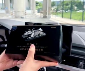 Bảng Số Điện Thoại Kèm Nước Hoa Năng Lượng Mặt Trời Hình Máy Bay Trực Thăng cao cấp Gắn Taplo Ô Tô [Tặng Kèm Tinh Dầu]