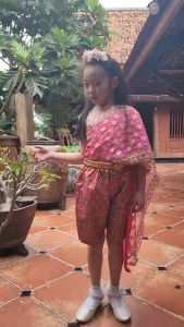 ชุดไทยเด็กหญิง พร้อมเข็มขัดและสร้อย สำหรับเด็กอายุ 2-11 ปี