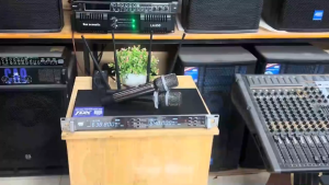 ) Micro Không Dây TDX D999 Thế Hệ Mới 2026 Micro Karaoke Chất Âm Hay Dò Sóng Sạch Chống Hú Tốt Sóng UHF Khỏe Đến 150M Hút Âm Nhạy Hỗ Trợ Nâng Tiếng .