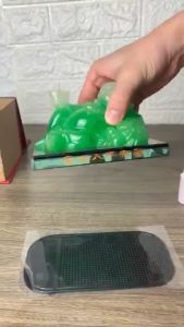 Tượng phật để ô tô tặng kèm nước hoa may mắn tài lộc chất liệu đá phong thuỷ và thuỷ tinh cao cấp