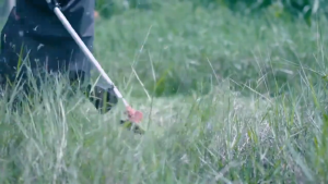 REAIM 4 Stroke Grass Cutter: A Portable & High-Quality 52cc Solution