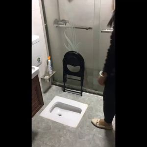Commode Chair Lipat Stainless steel Kursi Toilet Hamil Lansia Kursi Bergerak Lipat Toilet Bangku Toilet Bergerak