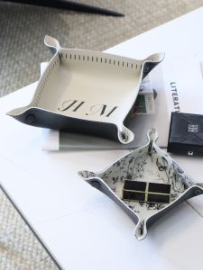 Original Design Anatomical Leather Desktop Storage Box Vintage Pattern Earphone Lipstick Key Holder Hand Drawn Illustration