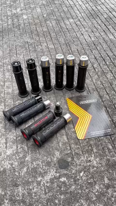 Handgrip grip HG77 Original Moscow KARET HANDLE GAGANG STIR MOTOR BANDUL HG55 HG66 BULU HG 77 SBJ233 + JALU STANG C46 Cnc universal End Bar Balancer Motor Ujung Stang Aksesoris Motor PNP Sepasang mio vario nmax fino nouvo stylo beat scoopy