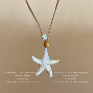 Womens Long Starfish Necklace 2025 New Fashion Versatile Hoodie Chain Design Trendy Pendant Collarbone Jewelry Accessory
