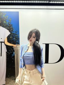 ชุดเสื้อกั๊กถักแขนกุดและกระโปรงทรงเอ Woppei สำหรับผู้หญิง ฤดูใบไม้ผลิ 2025 ชุดแฟชั่นสตรีทสไตล์หวานและมีสไตล์