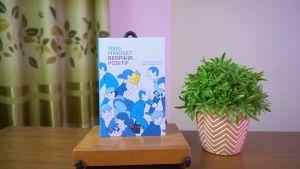 Buku Self Improvement / 1000 Mindset Berpikir Positif : Kapsul Motivasi Bagi Para Pemimpi & Pelaku