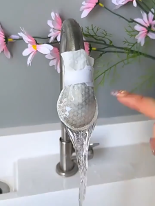 50PCS Faucet Filter Cotton Thickened Anti Splash Water Purifier Universal T Strap Tap Filter Bag Filters Rust Sediment Sand Cement Scale for Kitchen Bathroom Sink
