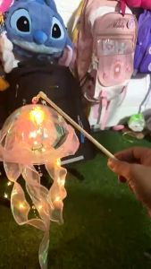 Lồng đèn trung thu con sứa phát sáng đồ chơi trung thu hot 2023 sẵn đèn và pin cho bé quà tặng trung thu