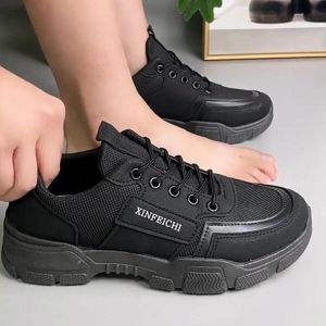 NQshop Hothit  รองเท้าผ้าใบผู้ชาย  เบทสีพื้นๆเรียบง่าย นิ่มใส่สบาย ราคาถูก ลุคไหนก็ดูดีดูปัง  ราคาถูก ไม่มีคือพลาดมากเลยนะคุณน้า คุ้มมากๆเเก