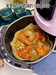 🎌พร้อมส่ง🎌 (ซื้อ10ชุด แถมฟรี!! ตะหลิวสแตนเลส) 50ชิ้น/ชุด กระดาษรองน้ำมัน แผ่นรองหม้อทอด ใช้แล้วทิ้ง อบขนม-ไมโครเวฟ🥮วัสดุเกรดอาหาร