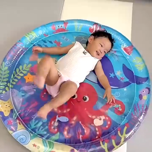 (TẶNG BƠM) Thảm nước nệm nước bơm hơi cho bé nằm mát lưng thảm nước hoạt hình đẹp và mát mẻ tăng khả năng vận động cho bé yêu