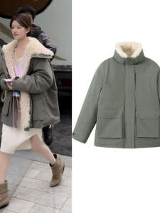 เสื้อแจ็คเก็ตผ้ากำมะหยี่สีเขียวทหารสำหรับผู้หญิง ฤดูใบไม้ผลิ 2025 เสื้อคลุมกันหนาวแบบสวมหัว ปกขนสัตว์ แขนยาว สไตล์เกาหลี