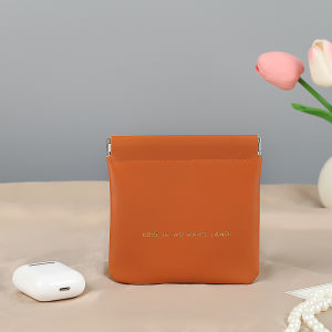 แบบพกพา Mini PU กระเป๋าเครื่องสําอางปิดอัตโนมัติแบบมีสายหูฟังกระเป๋าเก็บเหรียญกระเป๋าสตางค์ลิปสติก Organizer ในครัวเรือน