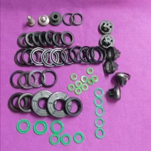 Bộ phớt đầy đủ  gồm nhiều chi tiết cho máy bơm cao áp 3 pittong