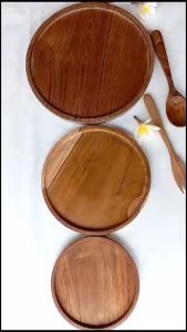 Piring Kayu Jati: Pilihan Terbaik untuk Meja Makan Anda
