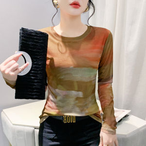 เสื้อยืดคอกลมแขนยาวเข้ารูปพอดี Sablon Bunga ตาข่ายสไตล์ยุโรปสำหรับผู้หญิง2024ฤดูใบไม้ร่วง/ฤดูหนาวแฟชั่น