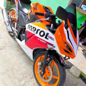 Cover headlamp Honda CBR150R k45a dan spion depan dan cover tengki k45a Besic All New CBR250RR