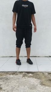 Celana Cargo Pendek Pria 3/4 Kantong Besar