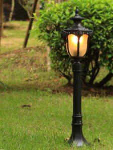 VINCAN | Waterproof Outdoor Vintage Street Light