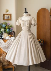 Váy Sọc Vải Lanh Cotton Thanh Lịch Mùa Hè Chiffon Váy OP Cổ Điển Có Lớp Lót Cotton Cho Nữ Váy Xếp Ly Hình Con Lợn