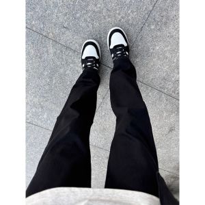 กางเกงยีนส์ทรงตรงยางยืดสีดำสำหรับผู้ชาย ทรงสลิมฟิต กางเกงขายาวลำลอง สไตล์ฮิปฮอป สไตล์อเมริกัน กางเกงยีนส์ทรงตรง