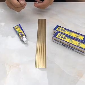 (HỎA TỐC) - Tuýp Keo Universe Glue Dán Giày Dép Dán Túi Xách - Keo Dán Đa Năng Siêu Chắc (60gr)