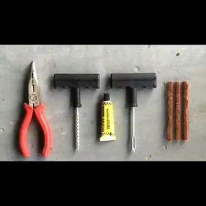 Bộ Dụng Cụ Vá Xăm Xe Không Ruột Mini Chuyên Dụng Cho Xe Hơi Xe Ô Tô Xe Máy Vá Lụi Vá Rút Bánh Không Săm Khẩn Cấp