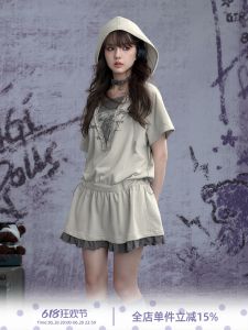 ชุดเดรสสเวตเตอร์สองชิ้นปลอม SagiDolls สำหรับเด็กผู้หญิง ทรงหลวม ทรงสตรีท พังก์ ลายกราฟิตี้ ทรงหลวม สไตล์สตรีท ฤดูร้อน 2025