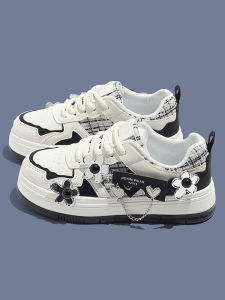 Trendy Thick Bottom Skate Shoes 2024 Summer Versatile Casual Sports White Sneakers for Students Female Fashionable Flat Heel