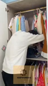 Keep Working Storage Clip With Hook/ Balcony Laundry Drying Windproof Clip 1pcs Portable Colorful Stainless Steel Anti-slip Clip/ Closet Space Saving