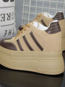 Giày Nữ Tăng Chiều Cao Trong Suốt Đế Dày Mùa Hè 2024 Giày Bệt Đế EVA Đế Cao Su Mũi Tròn Thoáng Khí