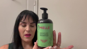 Mielle Organics 350ml Rosemary Mint Biotin Shampoo for Hair Growth - Strengthening & Cleansing Formula with Natural Oils - Scalp Care & Damage Repair - All Hair Types - Sulfate Free